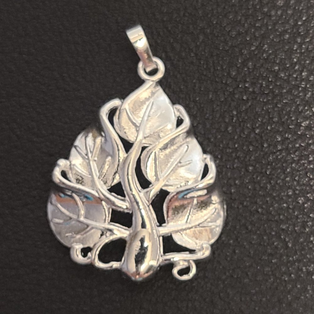 Silver leaf tree charm